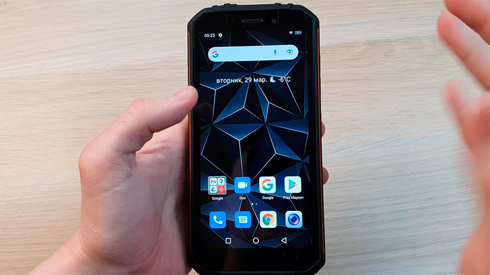 OUKITEL WP18 s ogromnoj batareej na 12500 mAch