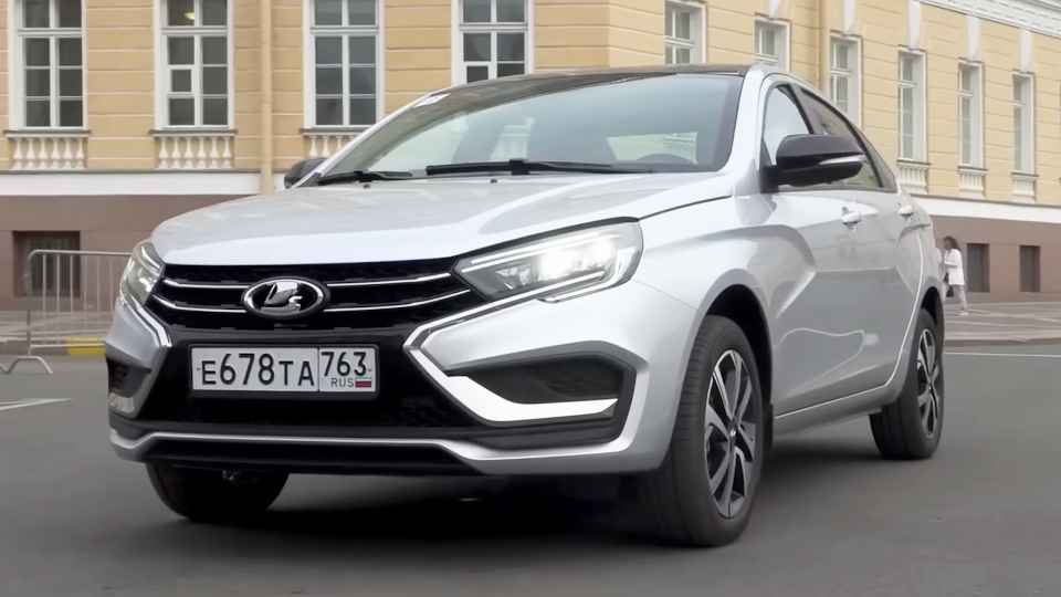 Obzor LADA VESTA NG 2023 pljusy i minusy