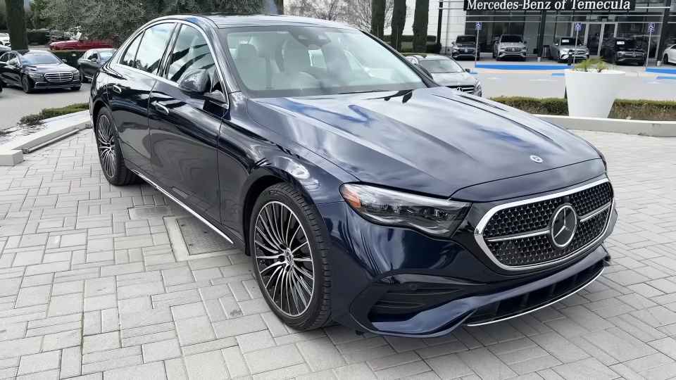 Obzor Mercedes-Benz E-class 2024 - E450