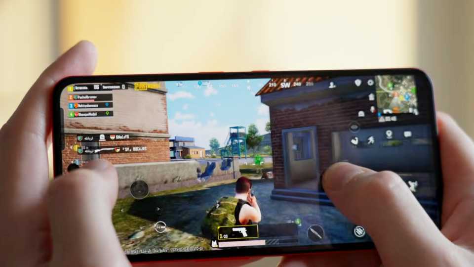 Proizvoditel'nost' i pamjat' CMF Phone 2 Pro