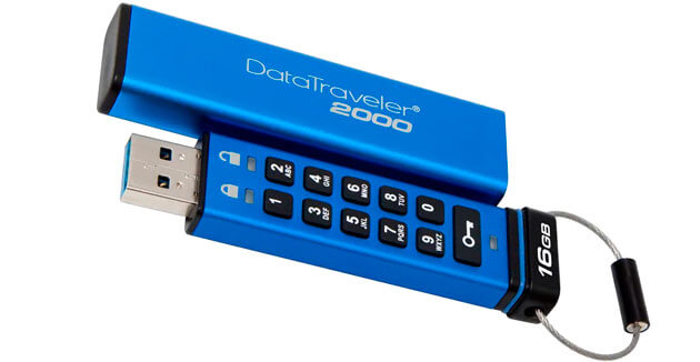 Флешка DataTraveler 2000 с кнопками для ввода пароля