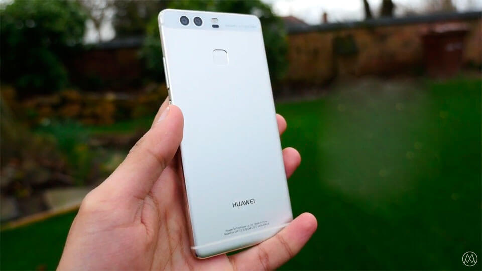 Новый Huawei P9 с тыльной стороны